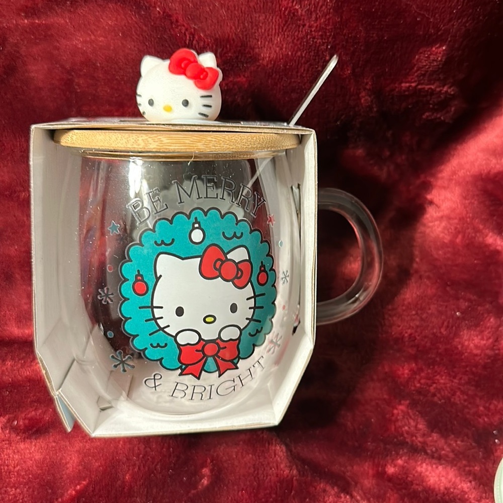 New Christmas Hello Kitty Glass Mug with Lid and Spoon